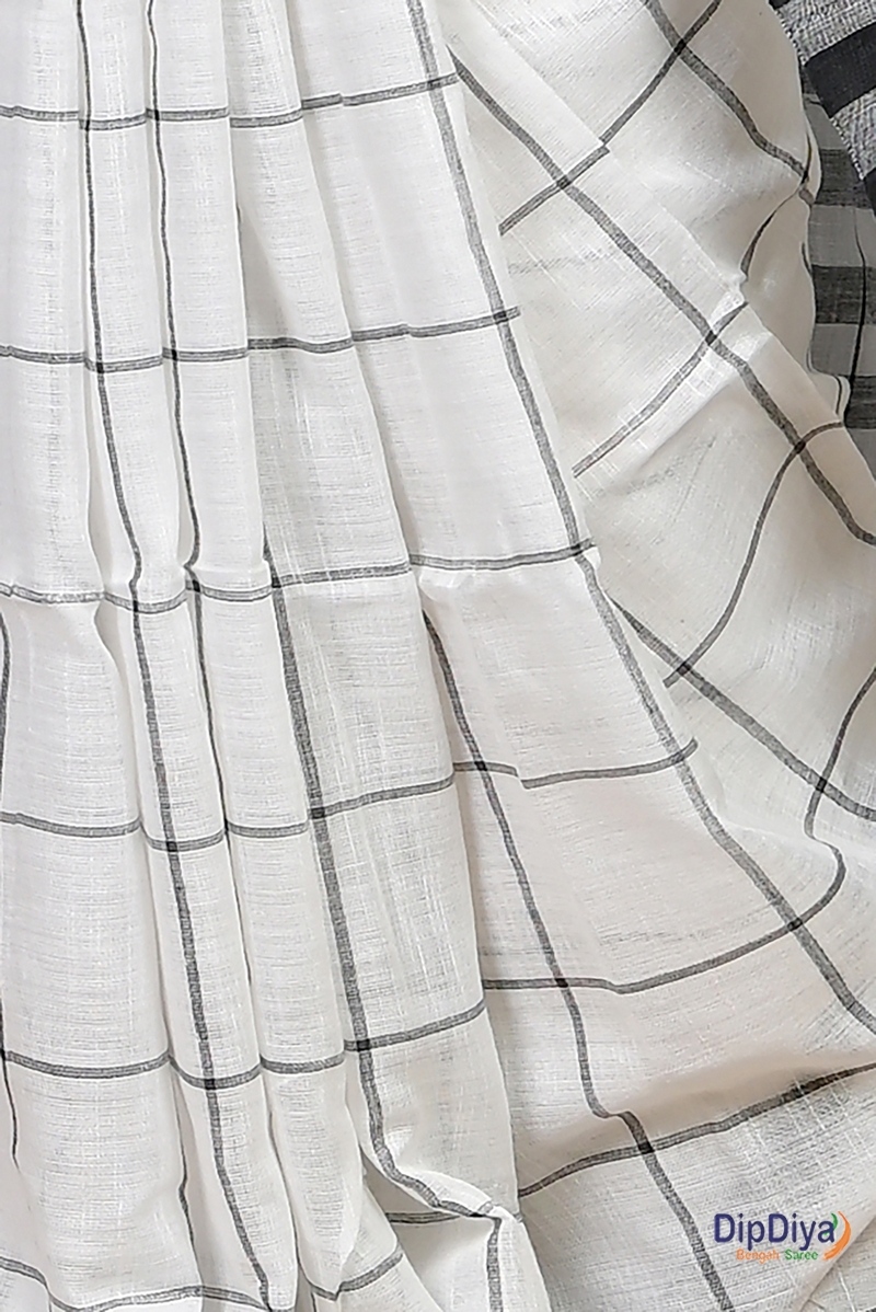 White Black Cotton Blended Parodhi Hand Loom Saree (481)